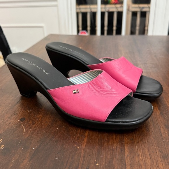 Vintage Tommy Hilfiger Pink Leather y2k 90s Deadstock Sandals Size 9.5M - Picture 1 of 7